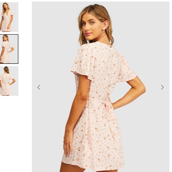 Mini Dress flutter sleeves, v neckline pink floral size M billabong - Picture 3 of 8